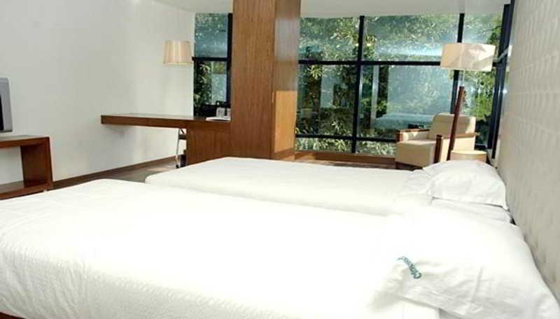โมนาจช์ ลักชัวร์ Hotel บังกาลอร์ ภายนอก รูปภาพ